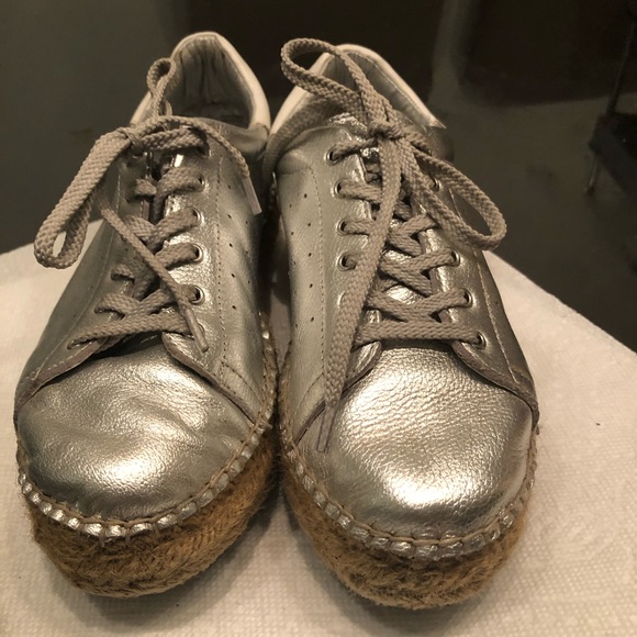 Fun Silver Shoes - Picture 3 of 5